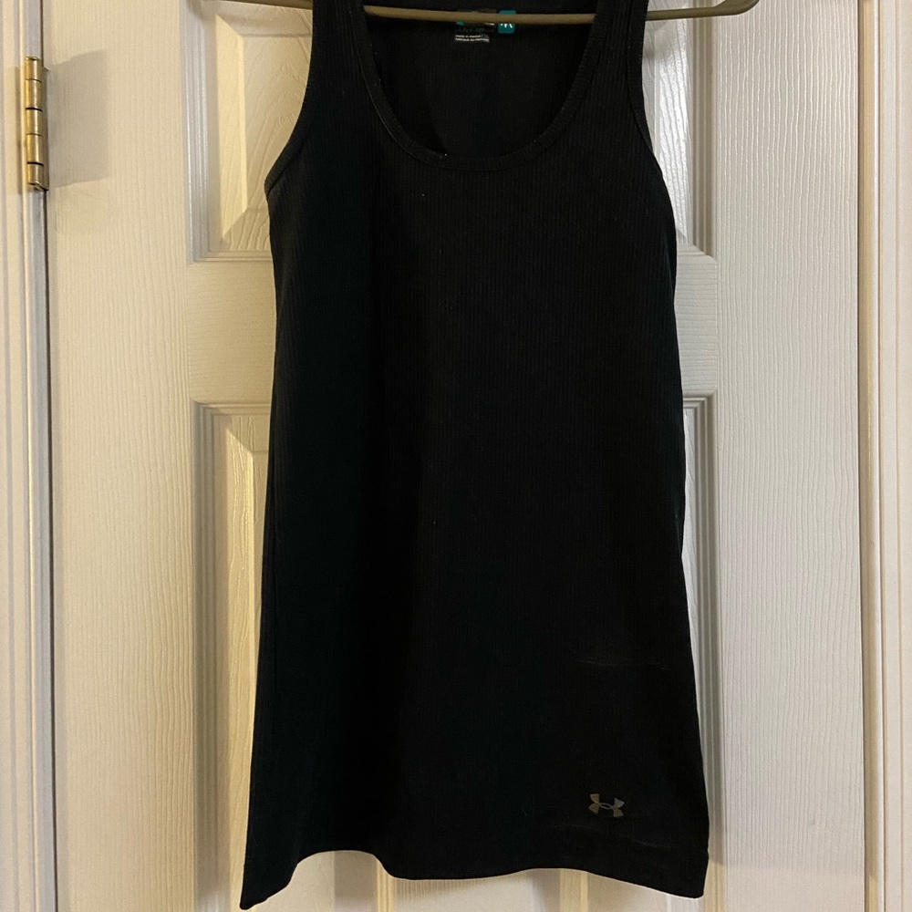 Under Armour fitted tank